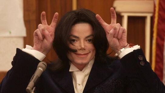 Michael Jackson en un juicio en 2002
