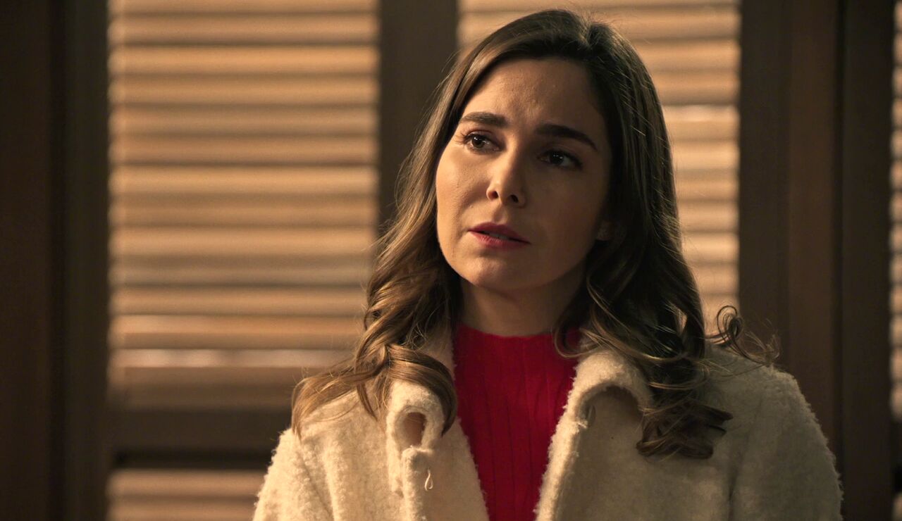 Avance del pr&oacute;ximo cap&iacute;tulo de Sue&ntilde;os de libertad Bego&ntilde;a chantajea a Gabriel y le deja claro que no se marchar&aacute; a Par&iacute;s con &eacute;l 