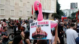 Imagen de las protestas contra el resort de lujo que planea construir Ivanka Trump en una isla de Albania