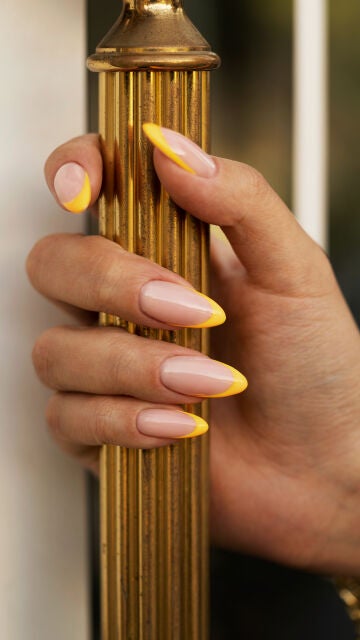 Uñas stiletto pintadas