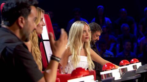 Ana Mena y Luis Fonsi en La Voz Kids