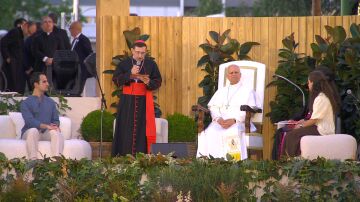 El papa Le&oacute;n XIV en la Vigilia con J&oacute;venes 