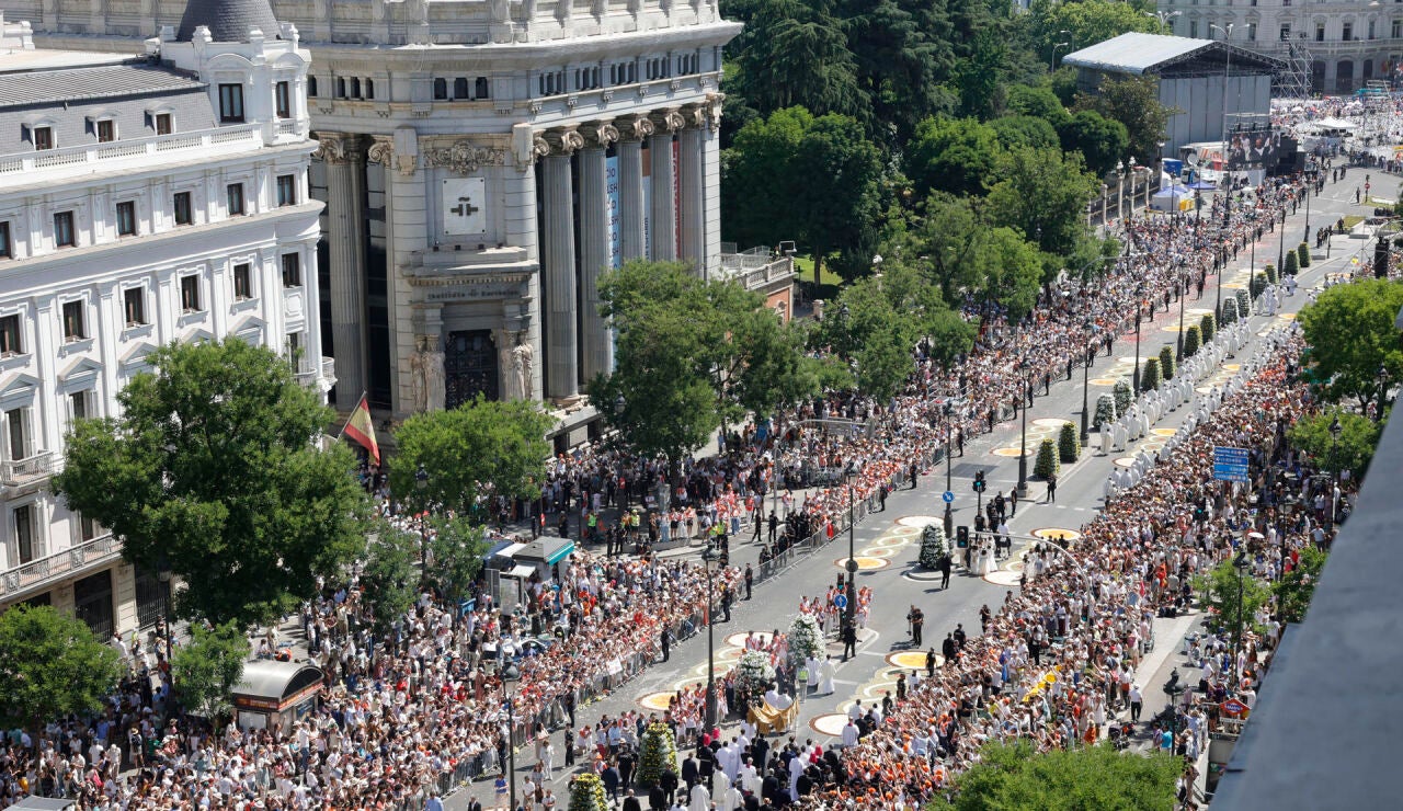 Recibimiento al Papa Le&oacute;n XIV en el centro de Madrid