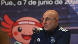 Luis de la Fuente, en la rueda de prensa en Puebla (M&eacute;xico)