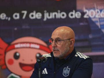 Luis de la Fuente, en la rueda de prensa en Puebla (M&eacute;xico)