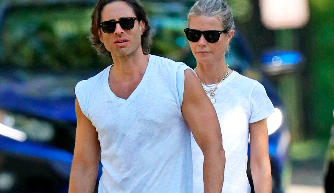 Gwyneth Paltrow y su marido Brad Falchuk
