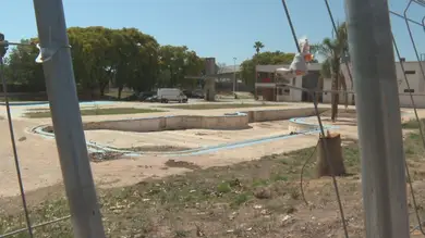 La piscina municipal de Paiporta continúa cerrada casi dos años después de la DANA La piscina municipal de Paiporta continúa cerrada casi dos años después de la DANA