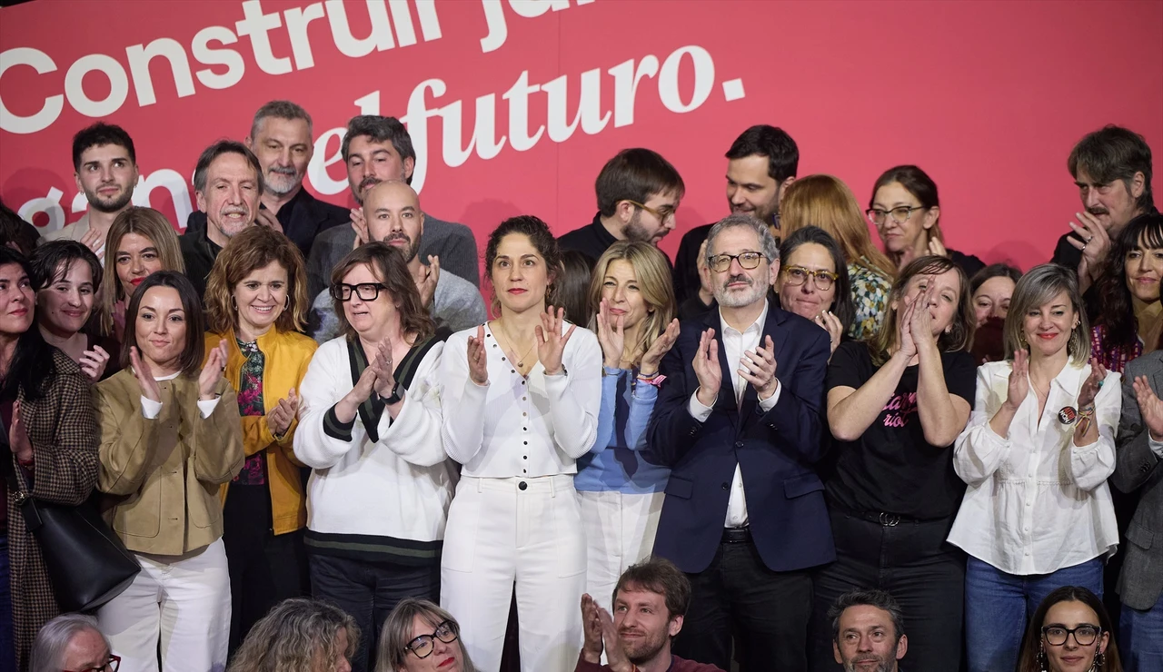 Foto de familia durante la clausura de la Asamblea Estatal de Sumar