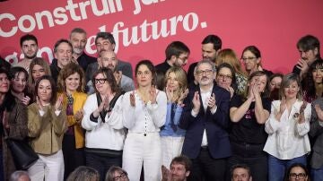 Foto de familia durante la clausura de la Asamblea Estatal de Sumar