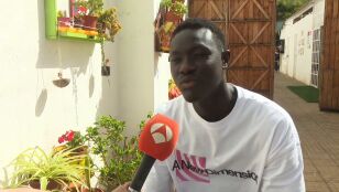 Mbacke, migrante que hablar&aacute; al Papa