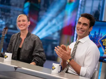 Jon Kortajarena desvela el secreto de su sex appeal: "Se ha convertido en una tradición" Jon Kortajarena desvela el secreto de su sex appeal: "Se ha convertido en una tradición"