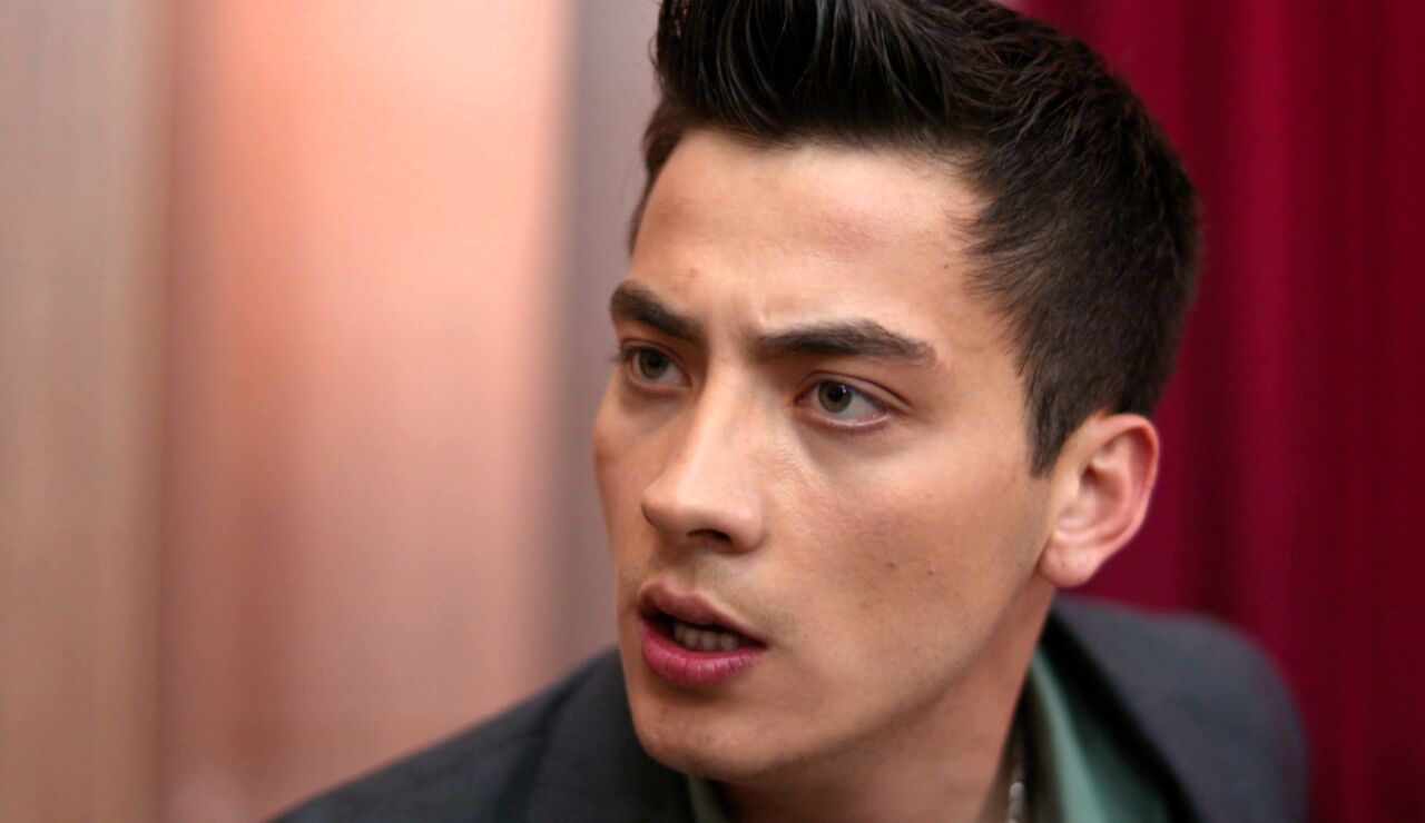 Kaya intenta impedir la boda de Zerrin y Demir, pero descubre el chantaje que los une: "Sahin depende de esto"
