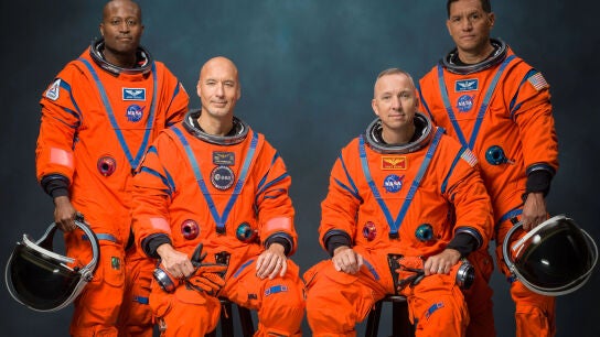 La NASA anuncia a los tripulantes de la misi&oacute;n Artemis III.