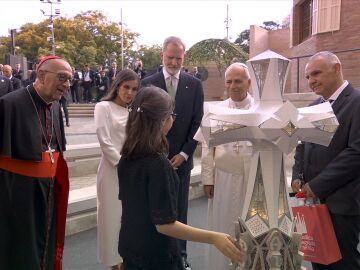 Valentina explica al Papa La Torre de Jes&uacute;s