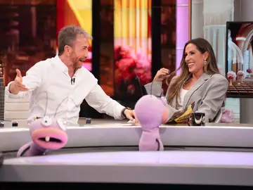 Trancas y Barrancas despistan a Malú en el juego del amor: "Yo era el novio del jefe" Trancas y Barrancas despistan a Malú en el juego del amor: "Yo era el novio del jefe"