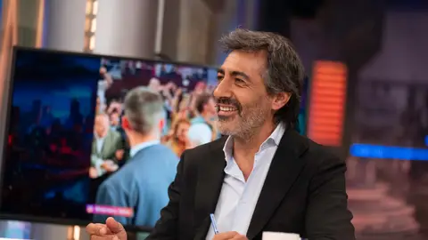 La pulla de Juan del Val a Tamara Falcó y Nuria Roca... ¡por cómo saludan! La pulla de Juan del Val a Tamara Falcó y Nuria Roca... ¡por cómo saludan!