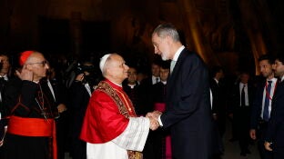 Imagen de archivo de Felipe VI en la Santa Misa que preside el Papa Le&oacute;n XIV en la Bas&iacute;lica de la Sagrada Familia 