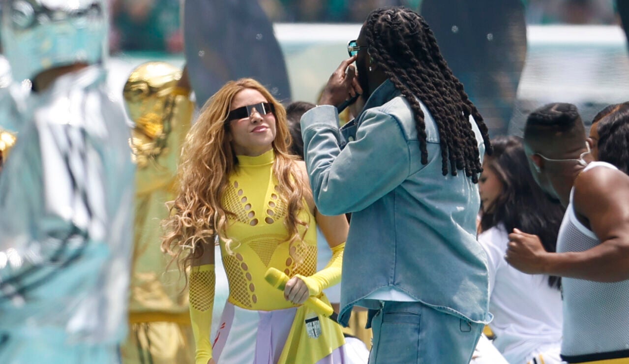  Shakira y Burna Boy, en la inauguraci&oacute;n del Mundial 2026