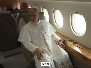 Felipe VI detectó la avería en el avión que tenía previsto llevar al papa de vuelta a Roma Felipe VI detectó la avería en el avión que tenía previsto llevar al papa de vuelta a Roma
