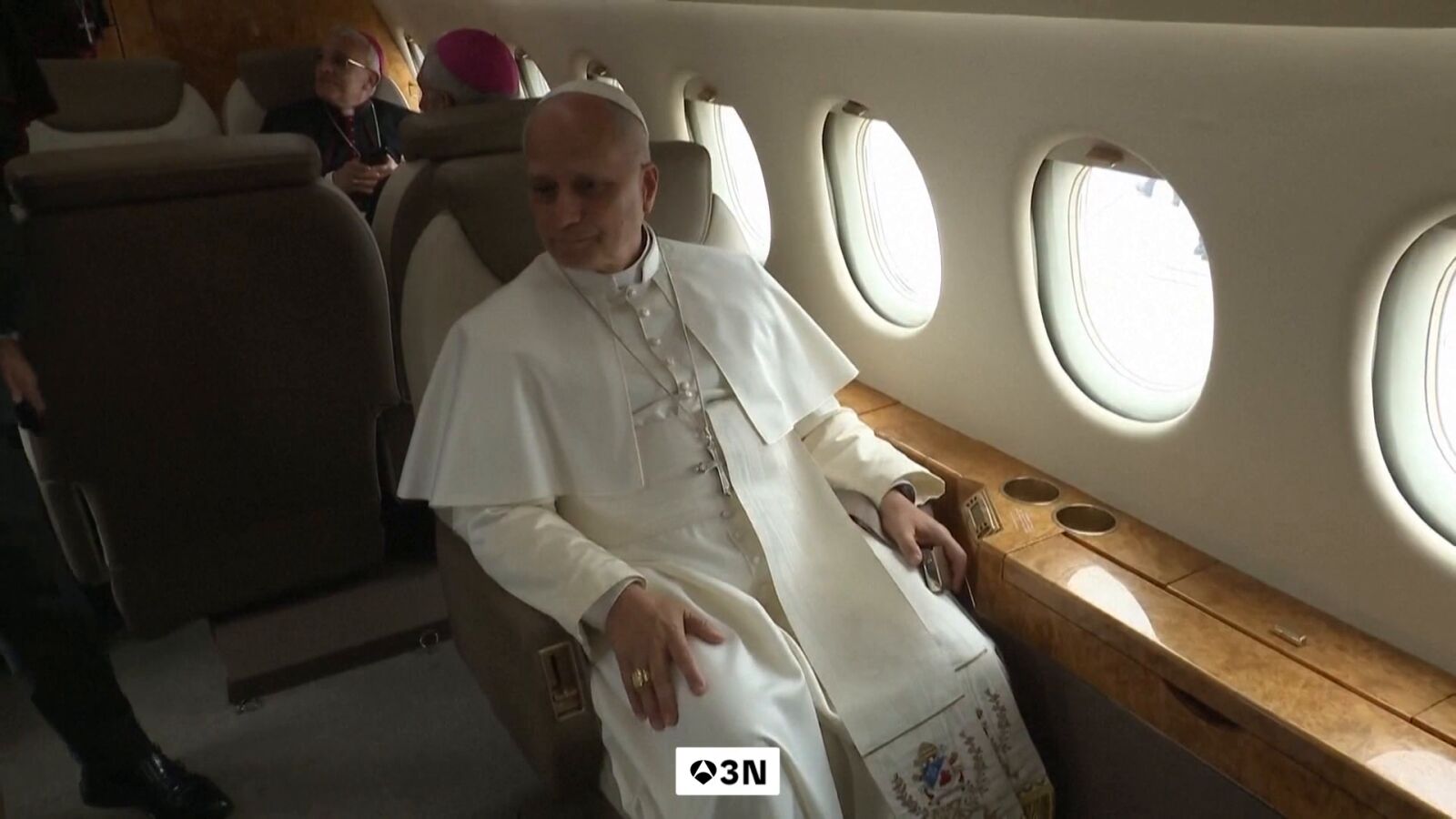 Felipe VI detectó la avería en el avión que tenía previsto llevar al papa de vuelta a Roma