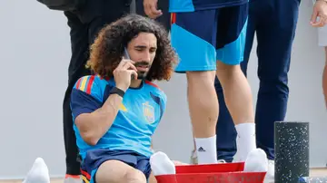 Cucurella en la concentración para el Mundial 2026 Cucurella en la concentración para el Mundial 2026