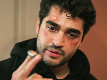 Ferit le devuelve el anillo a Halis y marca distancias con su abuelo: "Sigue tu camino y yo el m&iacute;o"