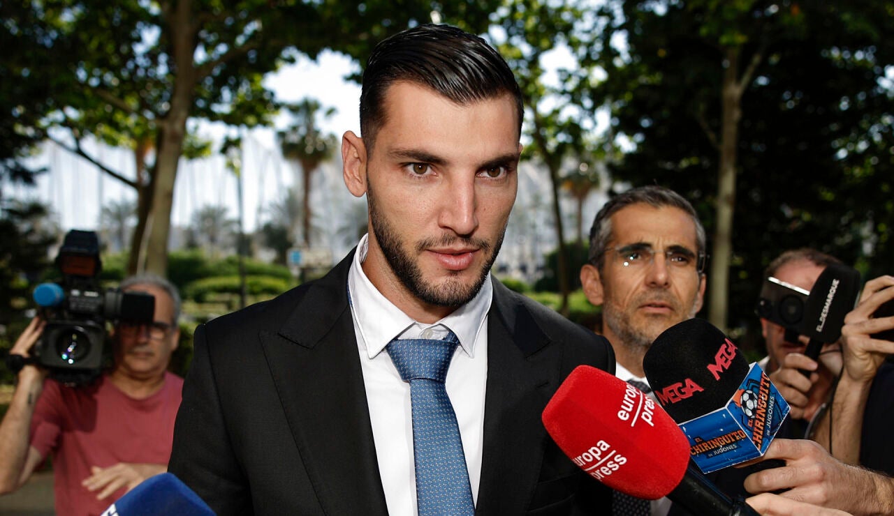 El futbolista Rafa Mir, condenado por agresi&oacute;n sexual