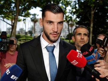 El futbolista Rafa Mir, condenado por agresi&oacute;n sexual