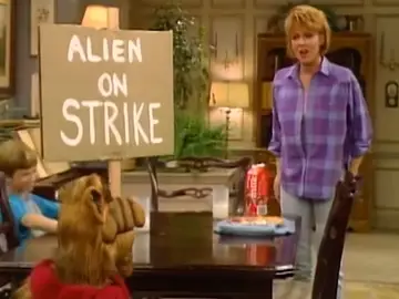 Muere la actriz Anne Schedeen. Muere la actriz Anne Schedeen.