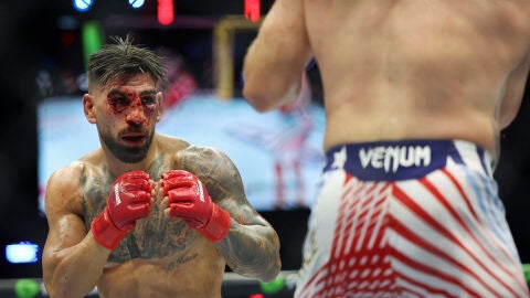 Ilia Topuria durante la pelea ante Gaethje en la Casa Blanca
