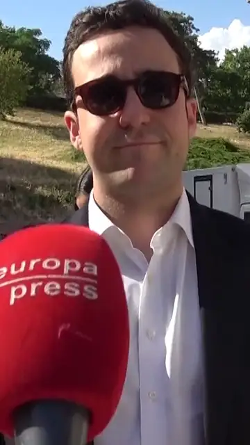 Froilán hablando con la prensa Froilán hablando con la prensa