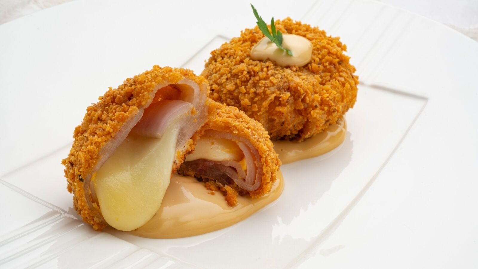 Receta de fritos de cebolla y bacon, de Joseba Arguiñano: 