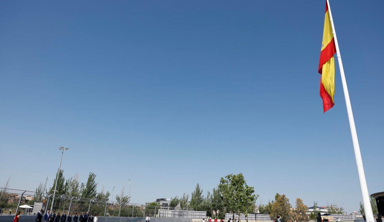 Madring inaugura su nueva pista de F1 y la bandera de Espa&ntilde;a m&aacute;s grande del mundo