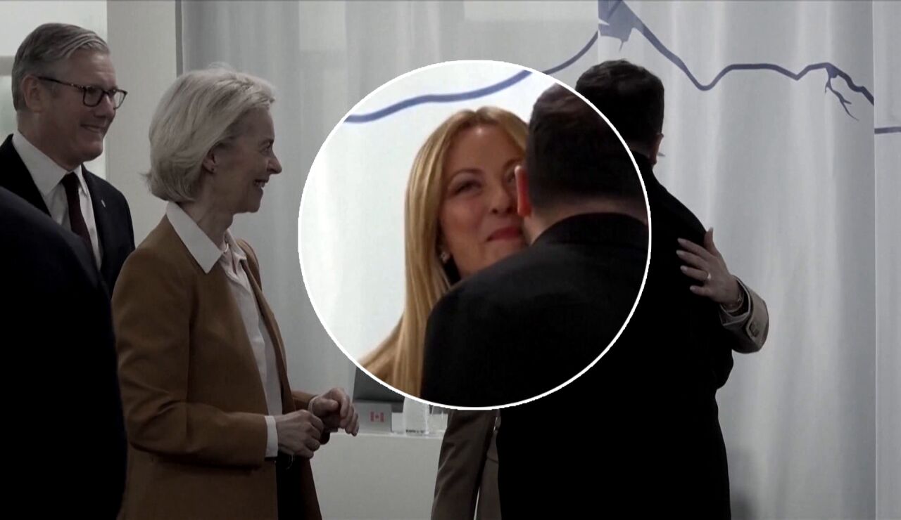 Besos de Meloni en la cumbre del G7