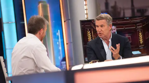 Alberto Núñez Feijóo, sobre un posible pacto con VOX: "Mi objetivo es gobernar en solitario" Alberto Núñez Feijóo, sobre un posible pacto con VOX: "Mi objetivo es gobernar en solitario"