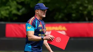 Luis de la Fuente en el en el entrenamiento de la selección española de fútbol el jueves en Chattanooga Luis de la Fuente en el en el entrenamiento de la selección española de fútbol el jueves en Chattanooga
