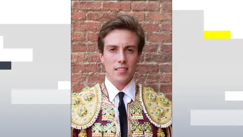 El torero Tomás Angulo herido "muy grave" tras una cogida en la plaza de Moralzarzal El torero Tomás Angulo herido "muy grave" tras una cogida en la plaza de Moralzarzal