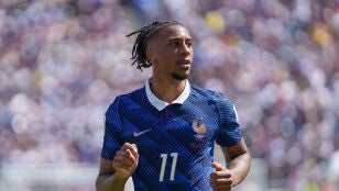 Michael Olise en un partido con la Selecci&oacute;n de Francia
