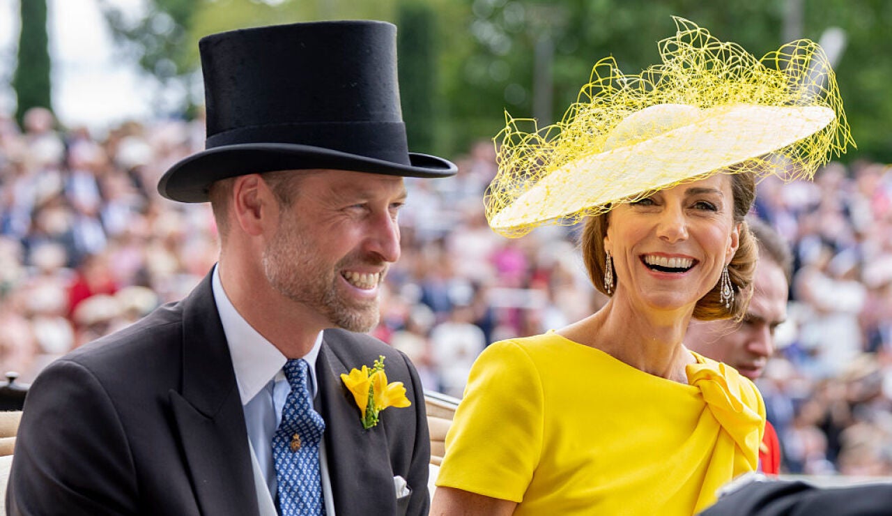 El pr&iacute;ncipe Guillermo junto a Kate Middleton recientemente en Ascot