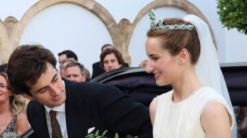 Alberto Mencos y Ana Domecq ya convertidos en marido y mujer