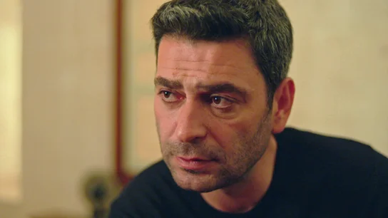 Cihan consuela a Alya tras conocer toda la verdad sobre Fikriye: “Eres un fénix” Cihan consuela a Alya tras conocer toda la verdad sobre Fikriye: “Eres un fénix”
