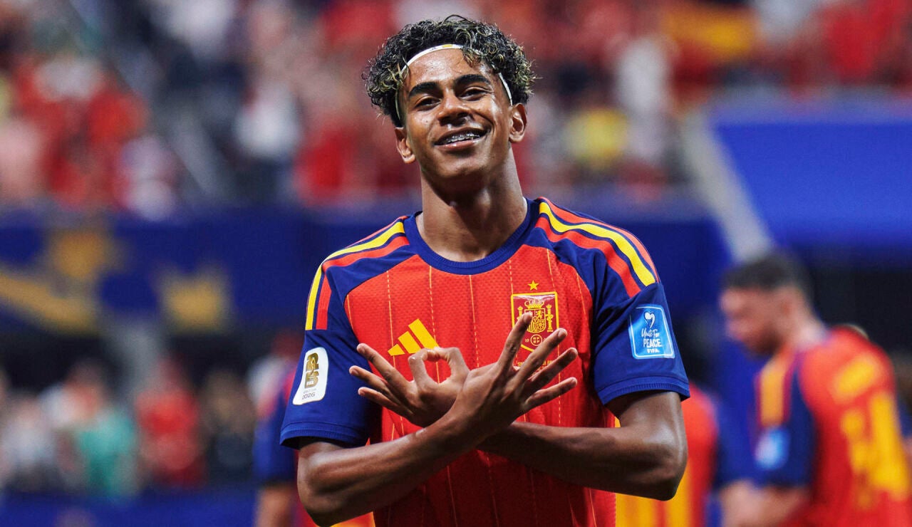 Lamine Yamal celebra su gol ante Arabia Saud&iacute; 