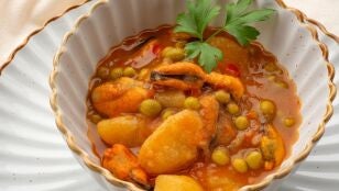 Guiso de mejillones con guisantes