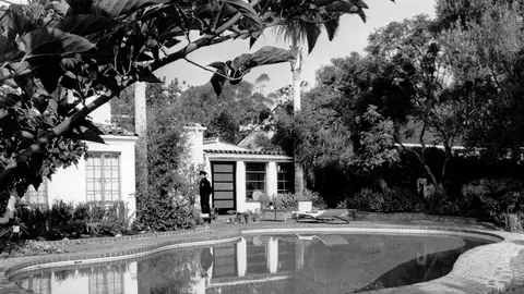 Casa de Marilyn Monroe el día después de su muerte el 5 de agosto de 1962 Casa de Marilyn Monroe el día después de su muerte el 5 de agosto de 1962