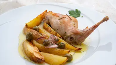 Muslo de carne de conejo asado con patatas, Arguiñano: Muslo de carne de conejo asado con patatas, Arguiñano: