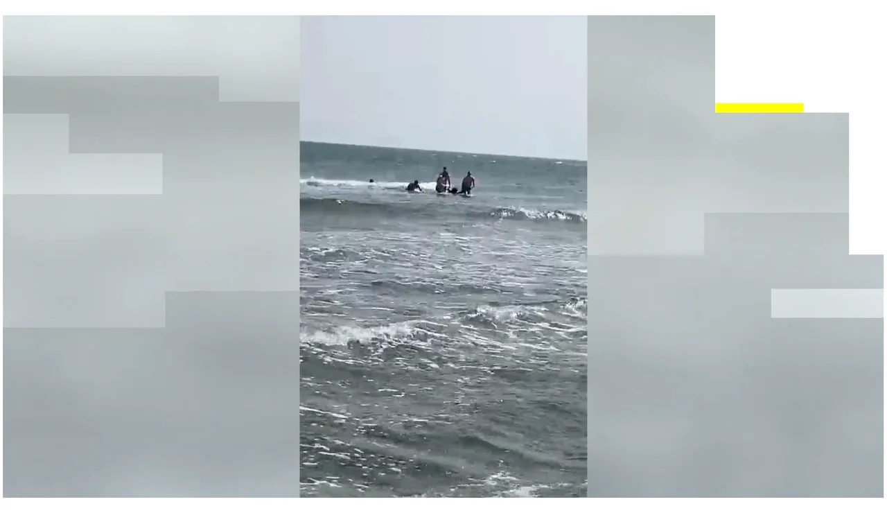 Rescatan en el mar al presunto agresor sexual que intentaba huir en Almería