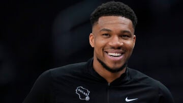 Giannis Antetokounmpo en los Bucks