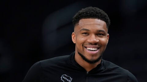 Giannis Antetokounmpo en los Bucks