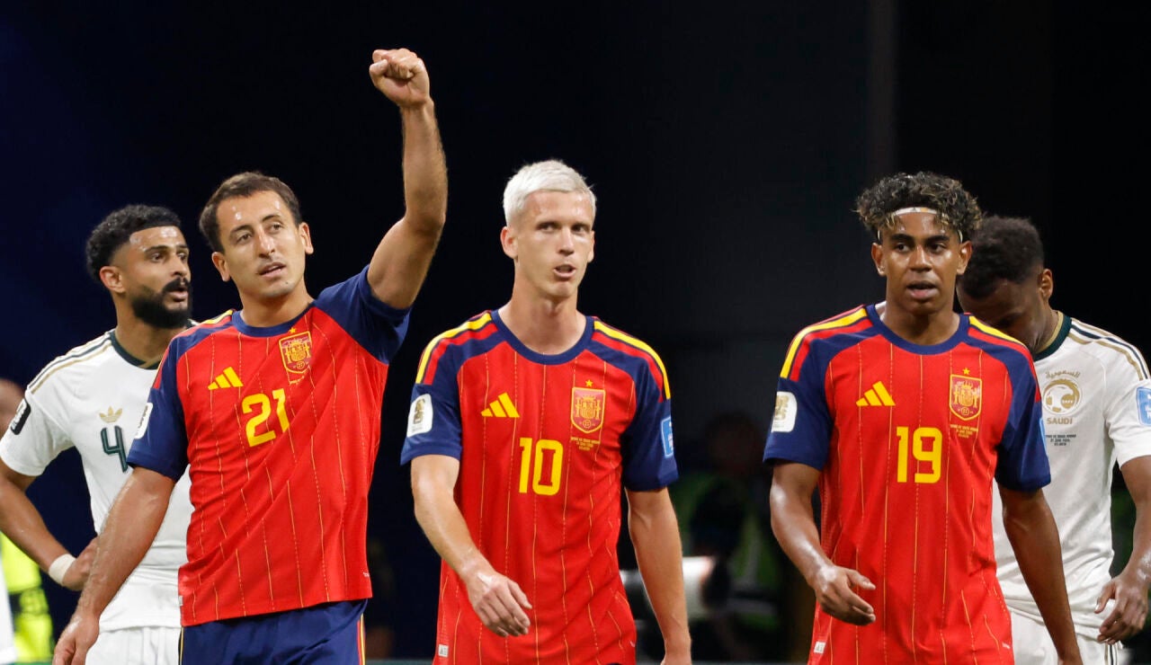 Mikel Oyarzabal celebra su gol a Arabia Saud&iacute;