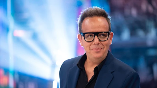 Del optimismo al desastre: Àngel Llàcer sucumbe al reto de no parpadear de El Hormiguero Del optimismo al desastre: Àngel Llàcer sucumbe al reto de no parpadear de El Hormiguero